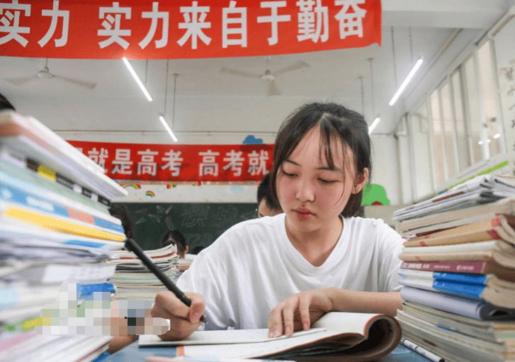 2025今晚必出三肖与7777788888精准免费4肖,详细解答、解释与落实-警惕虚假宣传-详细解答、解释与落实
